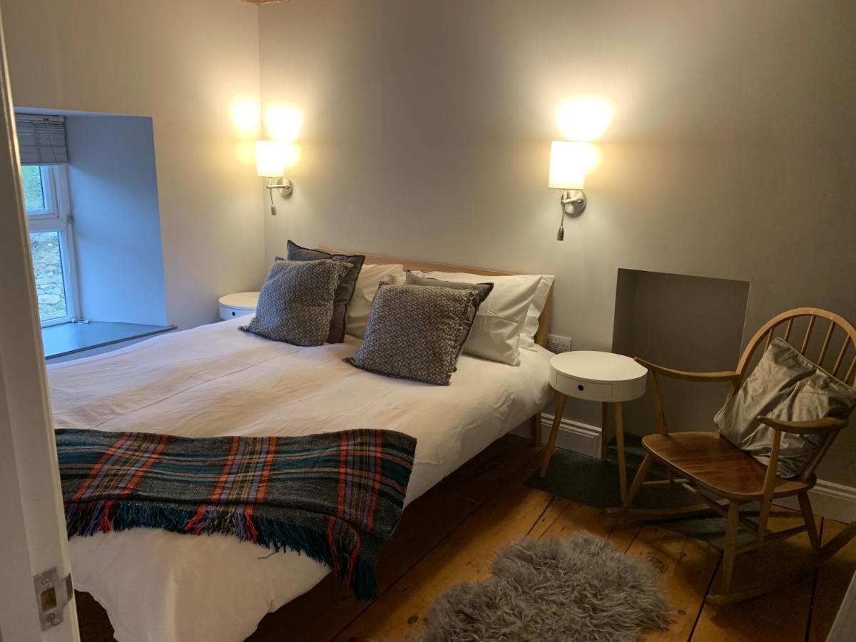 Min-Y-Fford Sleeps 6 Plus Pet نيوبورت المظهر الخارجي الصورة