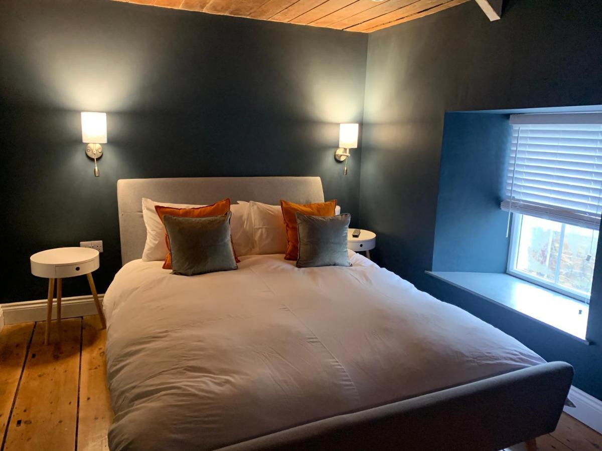 Min-Y-Fford Sleeps 6 Plus Pet نيوبورت المظهر الخارجي الصورة